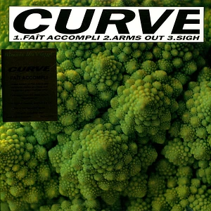 Curve - Fait Accompli