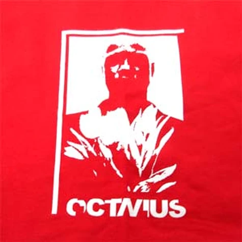 Octavius - T-Shirt