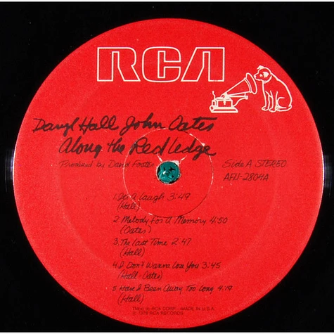 Daryl Hall & John Oates - Along The Red Ledge