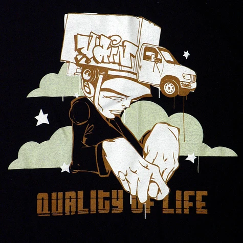 Upper Playground - Quality of life T-Shirt