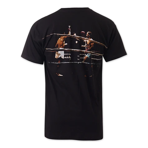 Estevan Oriol - Boxing bag T-Shirt