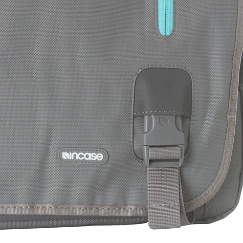 Incase - Nylon Messenger Bag