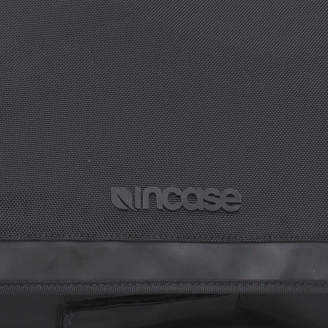 Incase - Messenger Bag