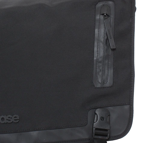 Incase - Messenger Bag