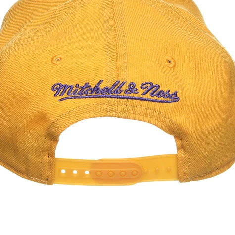 Mitchell & Ness - Los Angeles Lakers NBA Basic Solid Team Snapback Cap