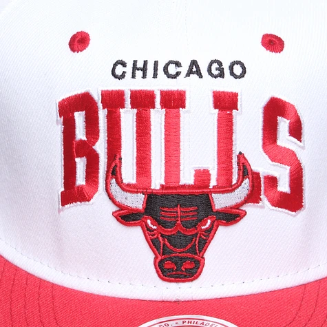 Mitchell & Ness - Chicago Bulls NBA Arch 2 Tone Snapback Cap