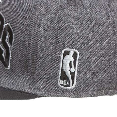 Mitchell & Ness - Golden State Warriors NBA Arch W/Logo G2 Snapback Cap
