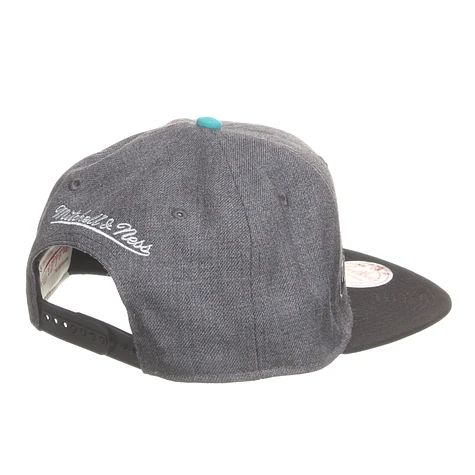 Mitchell & Ness - Vancouver Grizzlies NBA Arch W/Logo G2 Snapback Cap