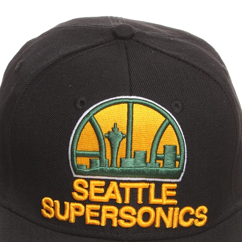 Mitchell & Ness - Seattle Supersonics NBA XL Logo Snapback Cap