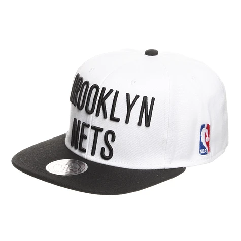 Mitchell & Ness - Brooklyn Nets XL Logo Snapback Cap