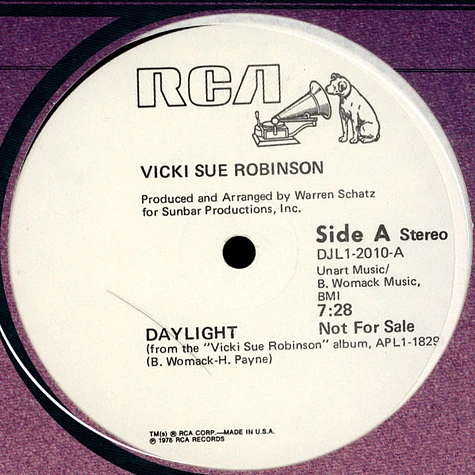 Vicki Sue Robinson - Daylight