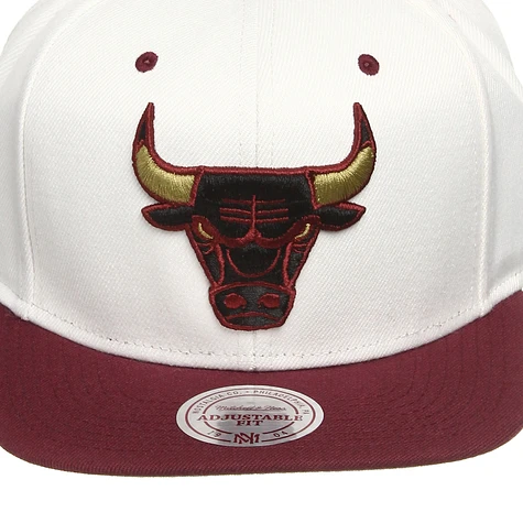 Mitchell & Ness - Chicago Bulls NBA Cream Top Snapback Cap