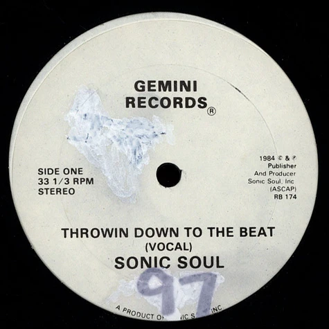 Sonic Soul - Throwin Down To The Beat