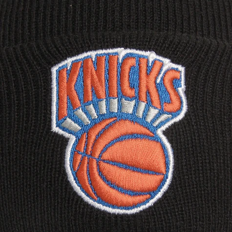 Mitchell & Ness - New York Knicks NBA Cuffed Knit Beanie