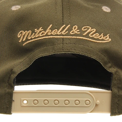 Staple - M&N 2 Tone Pigeon Snapback Cap