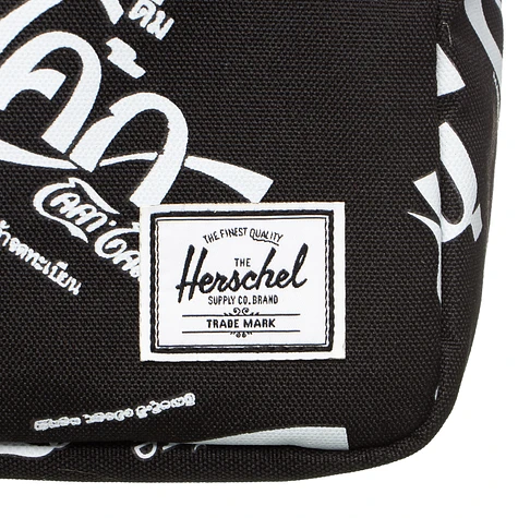 Herschel x Coca Cola - Chapter Travel Kit