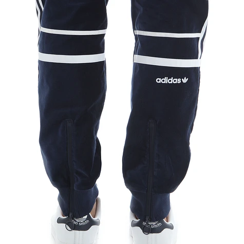 adidas - CLR84 Trackpants