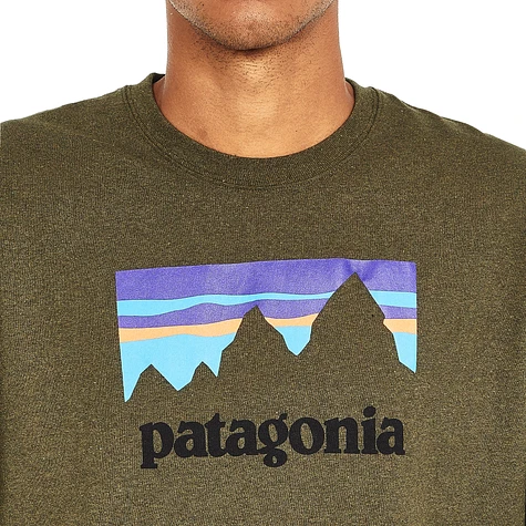 Patagonia - Shop Sticker Responsibili-Tee