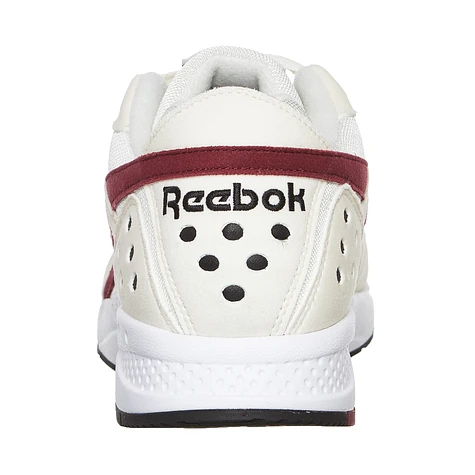 Reebok - Pyro