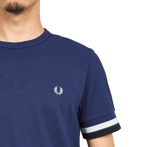 Fred Perry - Bold Tipped T-Shirt