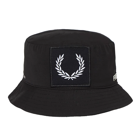 Fred Perry - Laurel Wreath Branded Bucket Hat