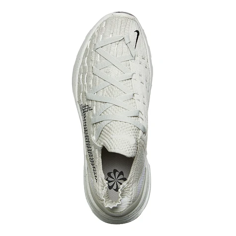 Nike - Space Hippie 04