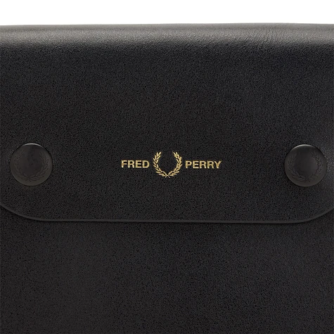 Fred Perry - Burnished Leather Pouch