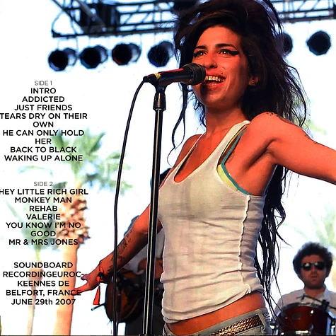 Amy Winehouse - Am I Not Your Girl?