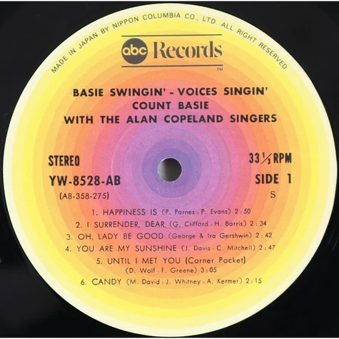 Count Basie With The Alan Copeland Singers - Basie Swingin' Voices Singin'