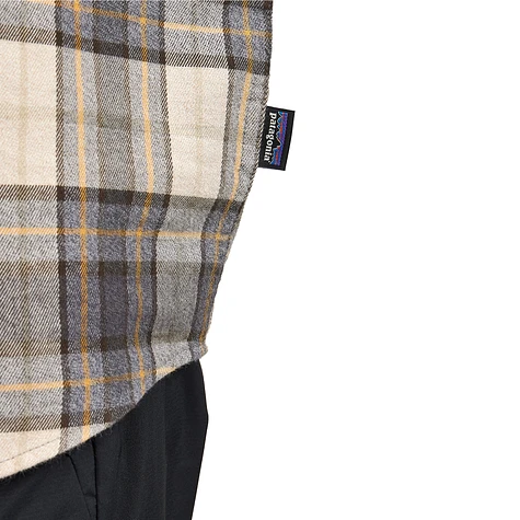 Patagonia - Long-Sleeved Lightweight Fjord Flannel Shirt