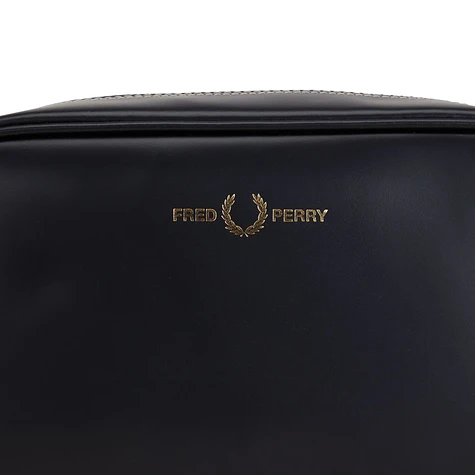 Fred Perry - Box Leather Wash Bag