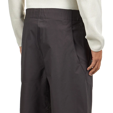 Goldwin 0 - Buckle Straight Leg Pants (Biotite) | HHV