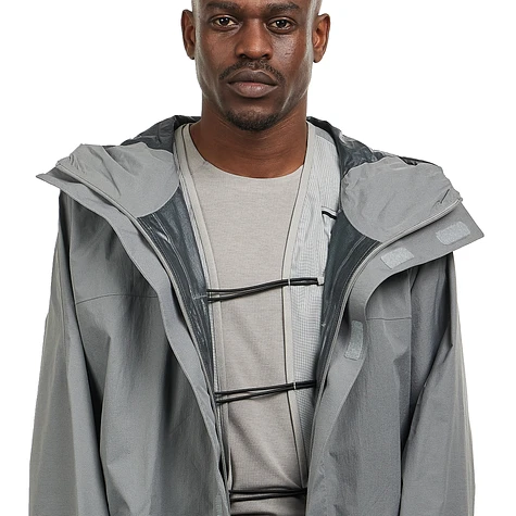 Oakley - Latitude Flight Vest Poncho