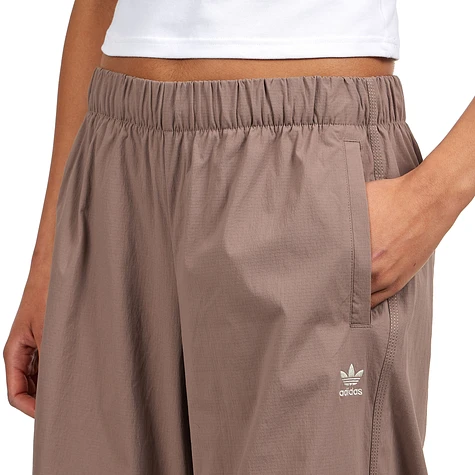 adidas - Essentials Ripstop Parachute Pants