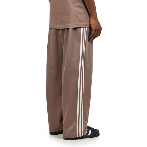 adidas - Adicolor Baggy Fit Firebird Track Pants