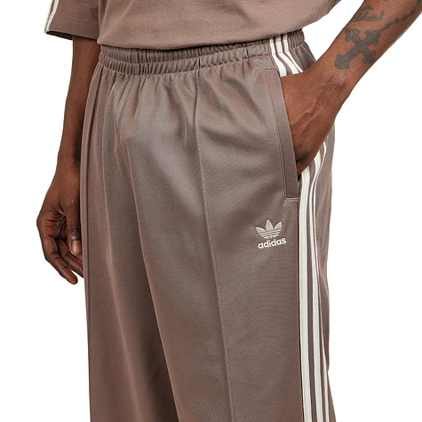 adidas - Adicolor Baggy Fit Firebird Track Pants