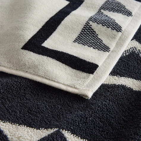 Pendleton - Oversized Jacquard Spa Towel
