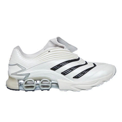 adidas - Predator Megaride