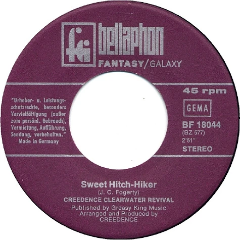 Creedence Clearwater Revival - Sweet HitCover hasHiker / Door To Door