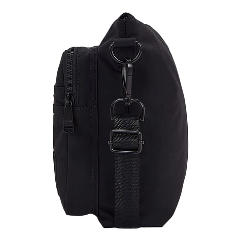 送料関税込♪FRED PERRY/Nylon Cross Body Bag 送料関税込♪FRED PERRY/Nylon Cross Body Bag