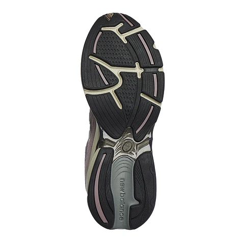 New Balance - U2010 WCC