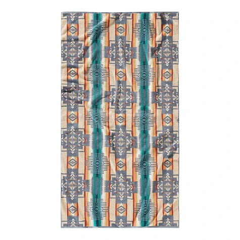 Pendleton - Oversized Jacquard Spa Towel