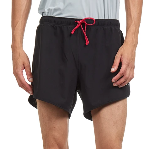 District Vision - 5in Training Short (Black) | HHV