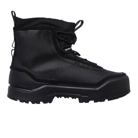 The North Face Base Camp 100 WP (Tnf Black Tnf Black) HHV