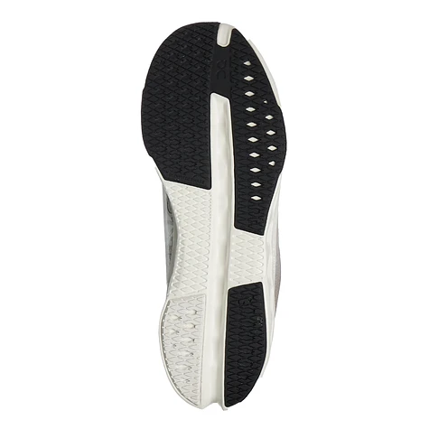 On - Cloudsurfer Next