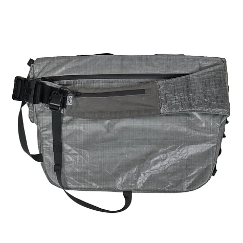 CMF Outdoor Garment - Messenger Bag Dyneema