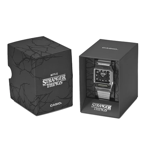 Casio x Stranger Things - AQ-800EST-1AER (Silber) | HHV