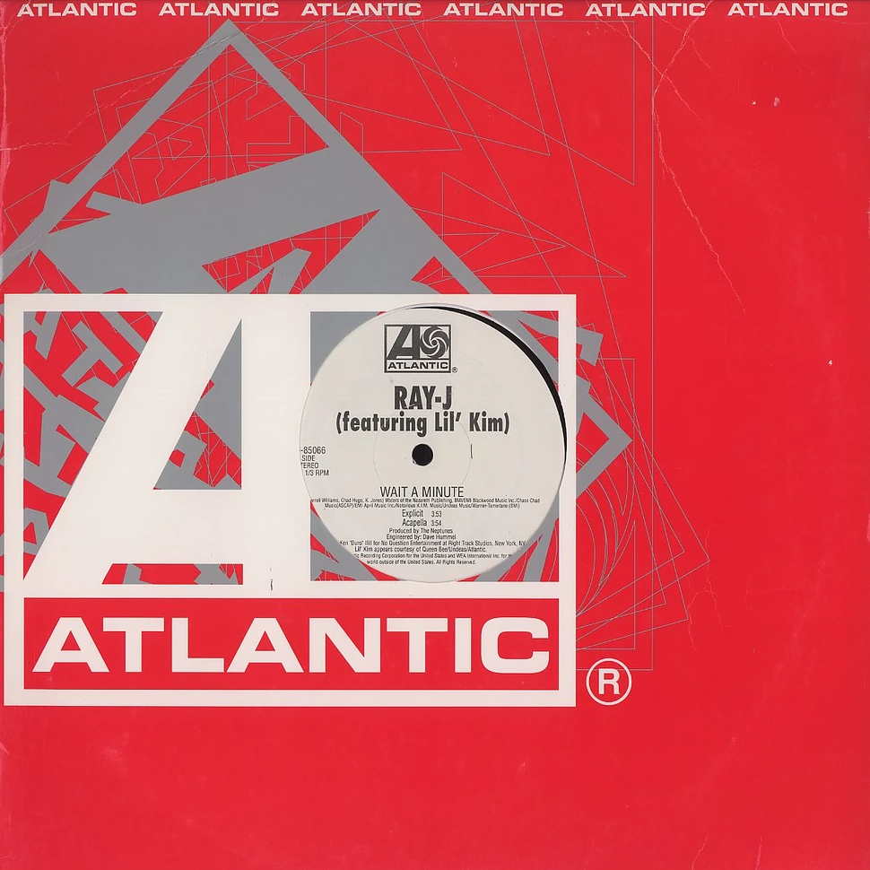 Ray J Featuring Lil' Kim - Wait A Minute