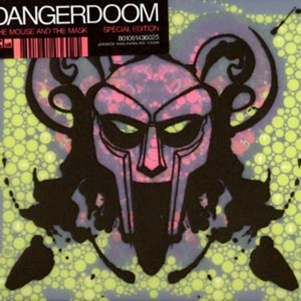 Dangerdoom (Danger Mouse & MF DOOM) - The mouse and the mask