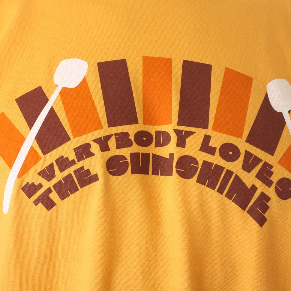 101 Apparel - Everybody Loves T-Shirt